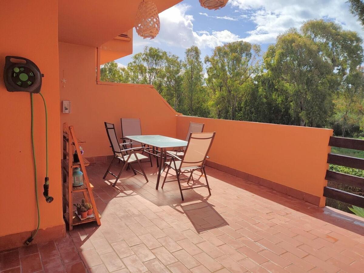Apartamento Con Piscina กาซาเรส ภายนอก รูปภาพ