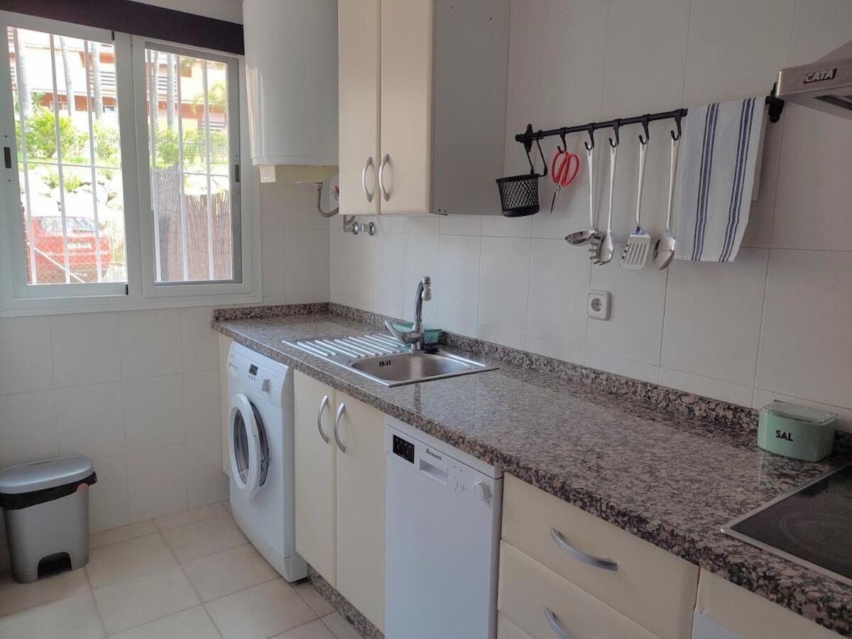 Apartamento Con Piscina กาซาเรส ภายนอก รูปภาพ